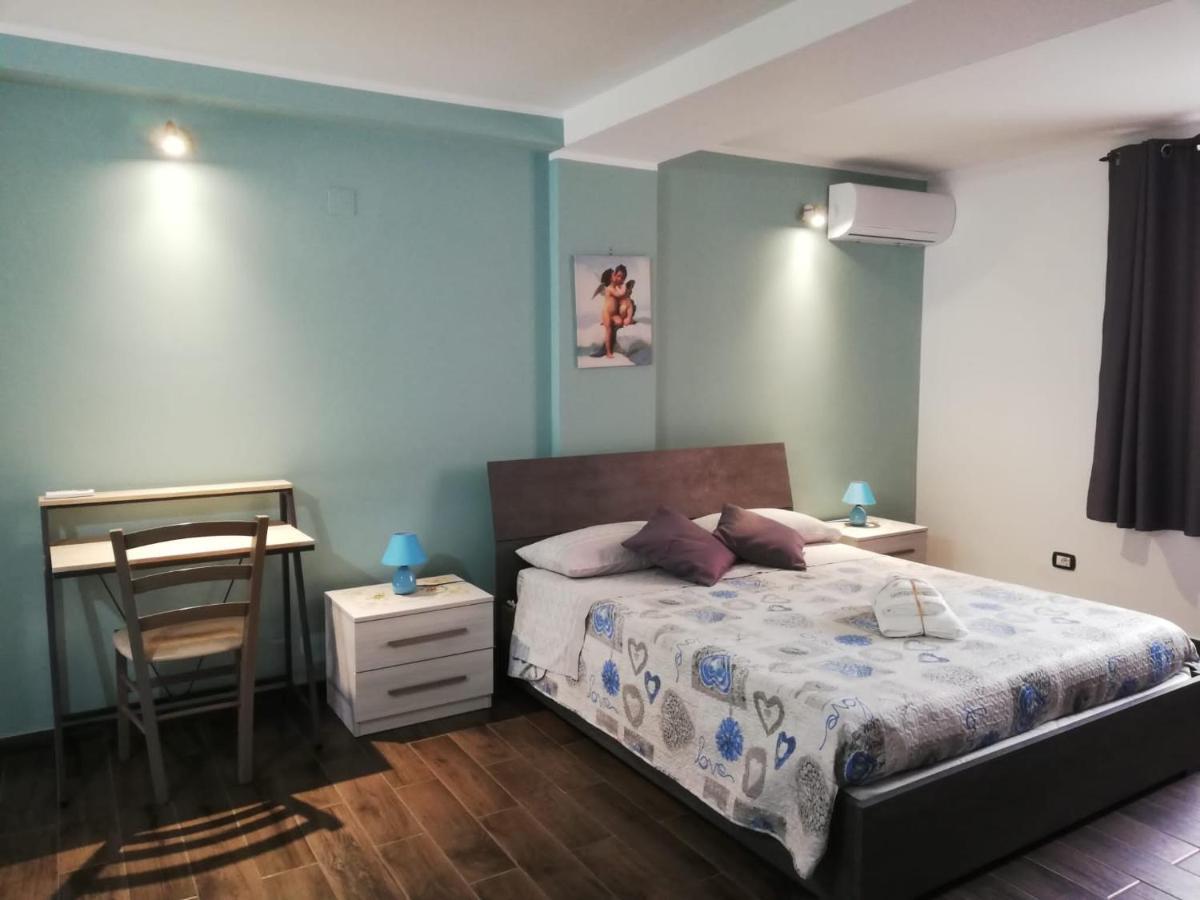 מלון סירקוזה Siracusa Holiday House מראה חיצוני תמונה