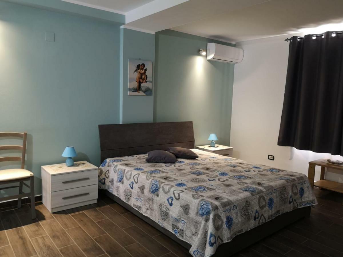 מלון סירקוזה Siracusa Holiday House מראה חיצוני תמונה